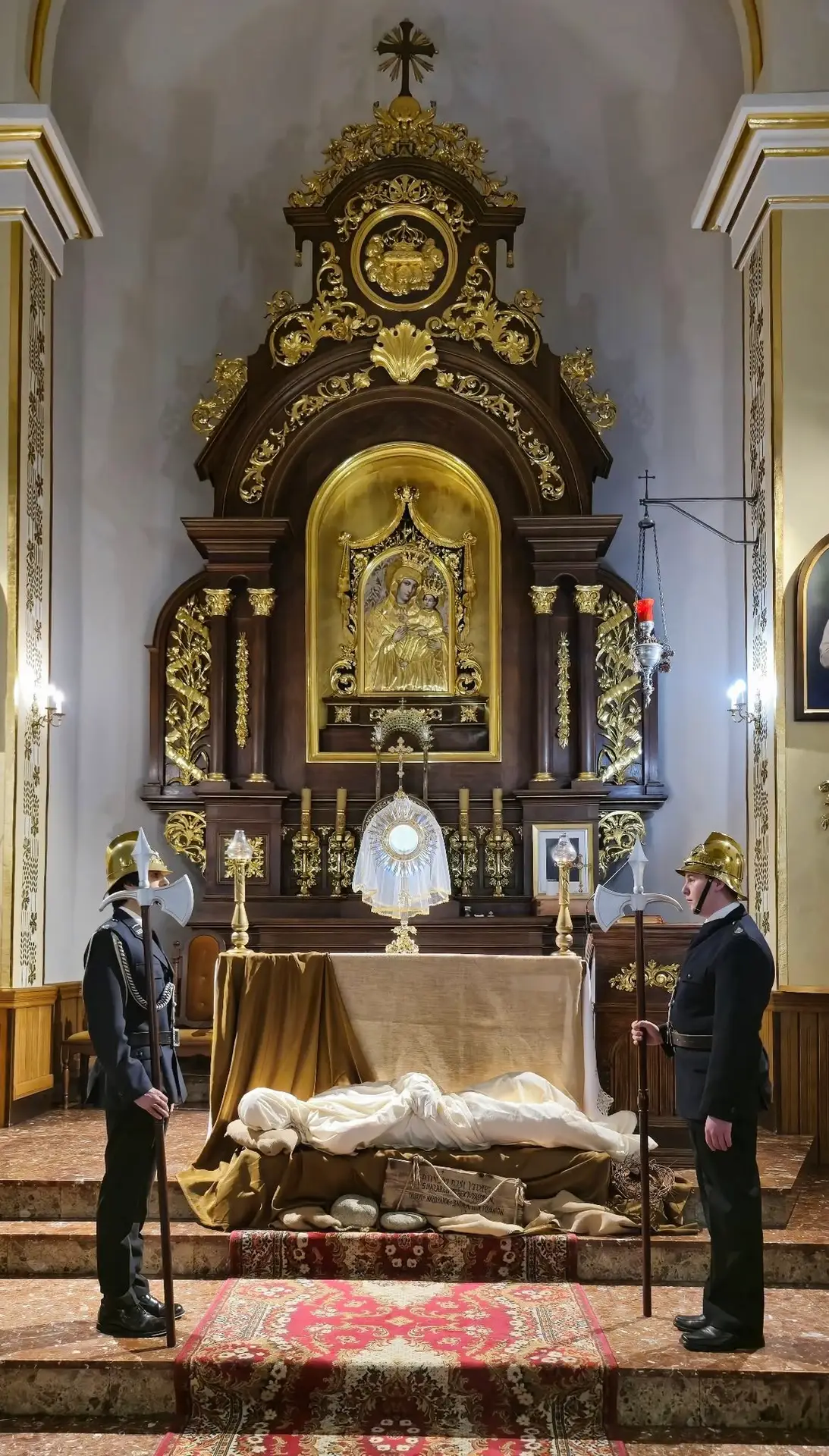 OGŁOSZENIA  Niedziela Zmartwychwstania Pańskiego 20.04.2025 r.